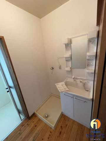 メゾンツツミの洗面所