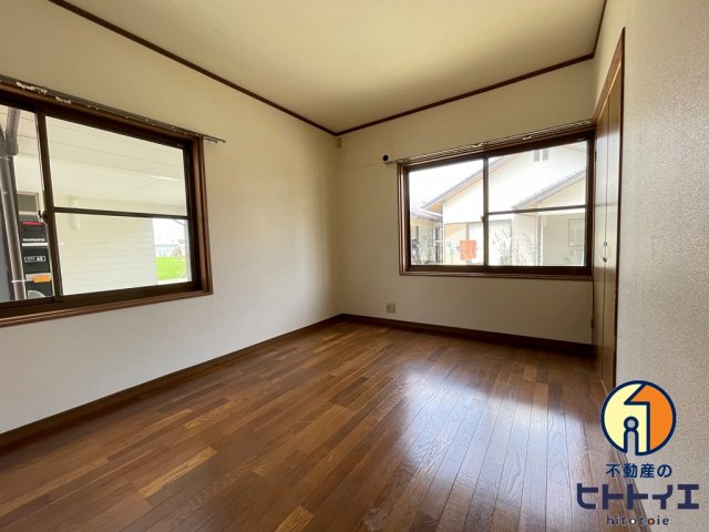 メゾンツツミの洋室