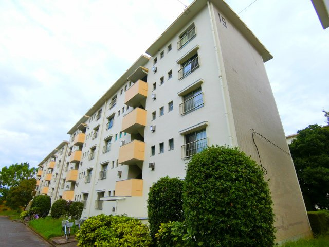 公団狭山住宅19号棟