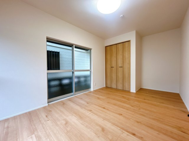 岡崎市竜泉寺町の洋室