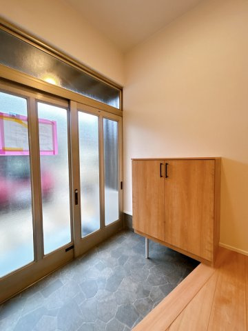 岡崎市竜泉寺町の玄関