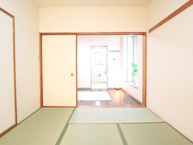 クレスト壱番館の外観