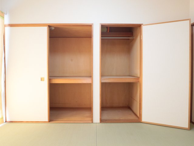 クレスト壱番館の収納