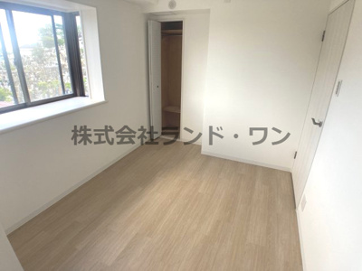 【洋室】 | 朝日パリオ狭山 | 約5.3帖の洋室