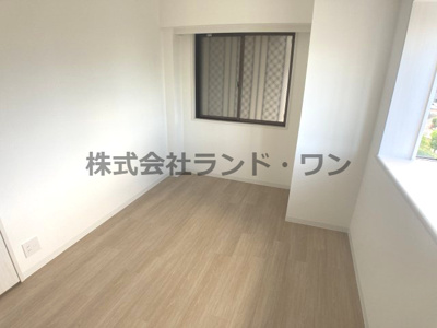 【洋室】 | 朝日パリオ狭山 | 約5.3帖の洋室