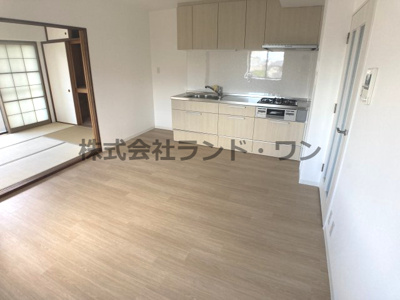 【居間・リビング】 | 朝日パリオ狭山 | 約10帖のLDK