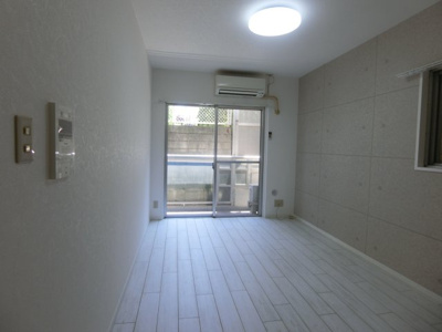 【居間・リビング】 | オリエンタル新丸子Ⅲ