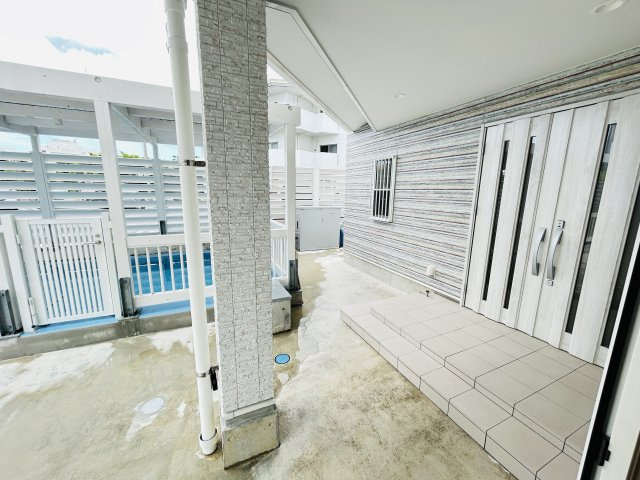 SEA　PARK　KURAⅡ（シーパーククラ）のロビー|玄関前