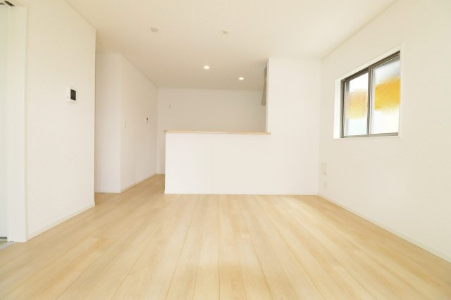 郡山市字賀庄　　　１号棟　　　桜小学校、郡山第３中学区の居間・リビング