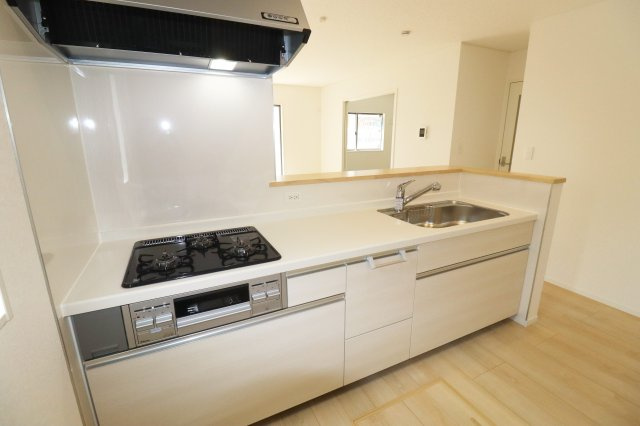 郡山市字賀庄　　　１号棟　　　桜小学校、郡山第３中学区のキッチン