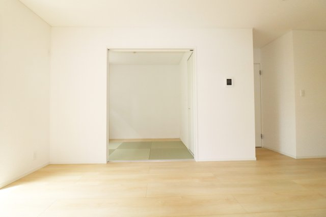 郡山市字賀庄　　　１号棟　　　桜小学校、郡山第３中学区の和室