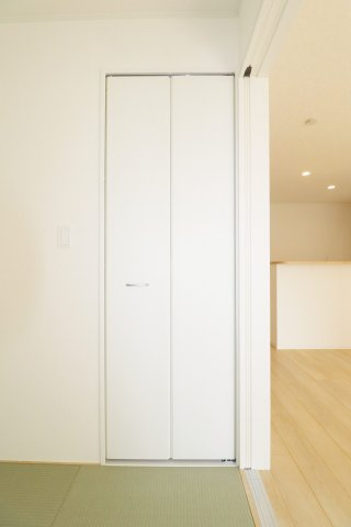 郡山市字賀庄　　　１号棟　　　桜小学校、郡山第３中学区の収納