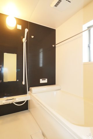 郡山市字賀庄　　　１号棟　　　桜小学校、郡山第３中学区の浴室