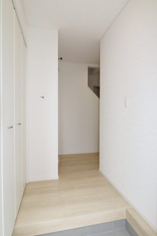 郡山市字賀庄　　　１号棟　　　桜小学校、郡山第３中学区の玄関