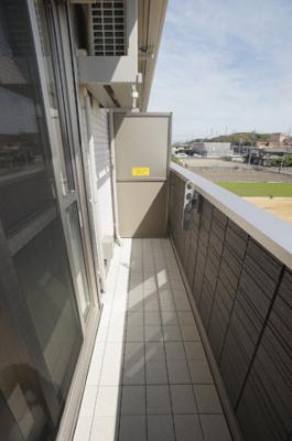 【バルコニー】 | ドルフオーベン | 南西向き