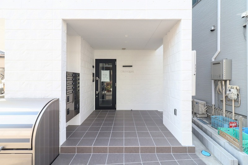 グランクオール青井 のエントランス