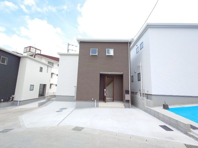 ■■沖縄市南桃原-４号棟（全8棟）の外観