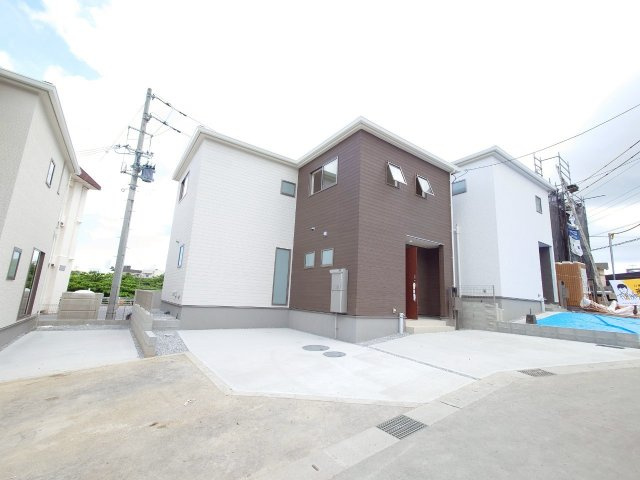 ■■沖縄市南桃原-４号棟（全8棟）の外観