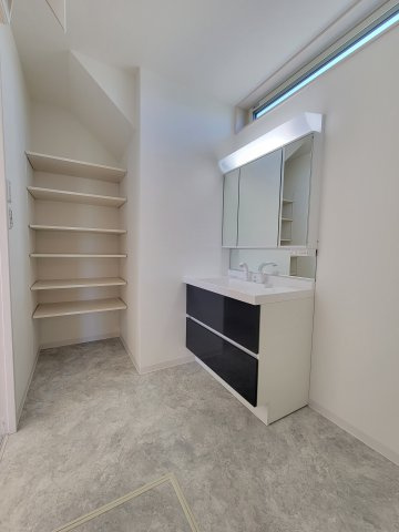 園部Ⅳ・新築戸建の洗面所