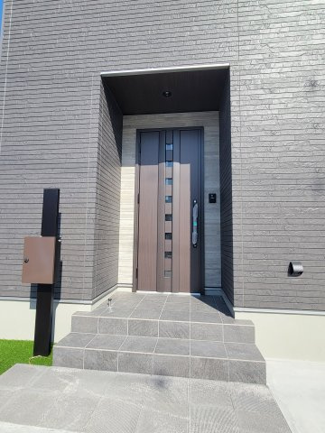 園部Ⅳ・新築戸建の玄関