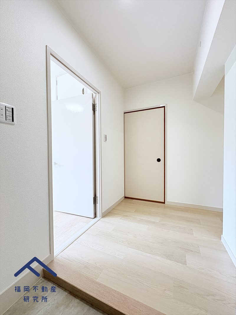 パークハイツ平尾山荘31号棟の玄関