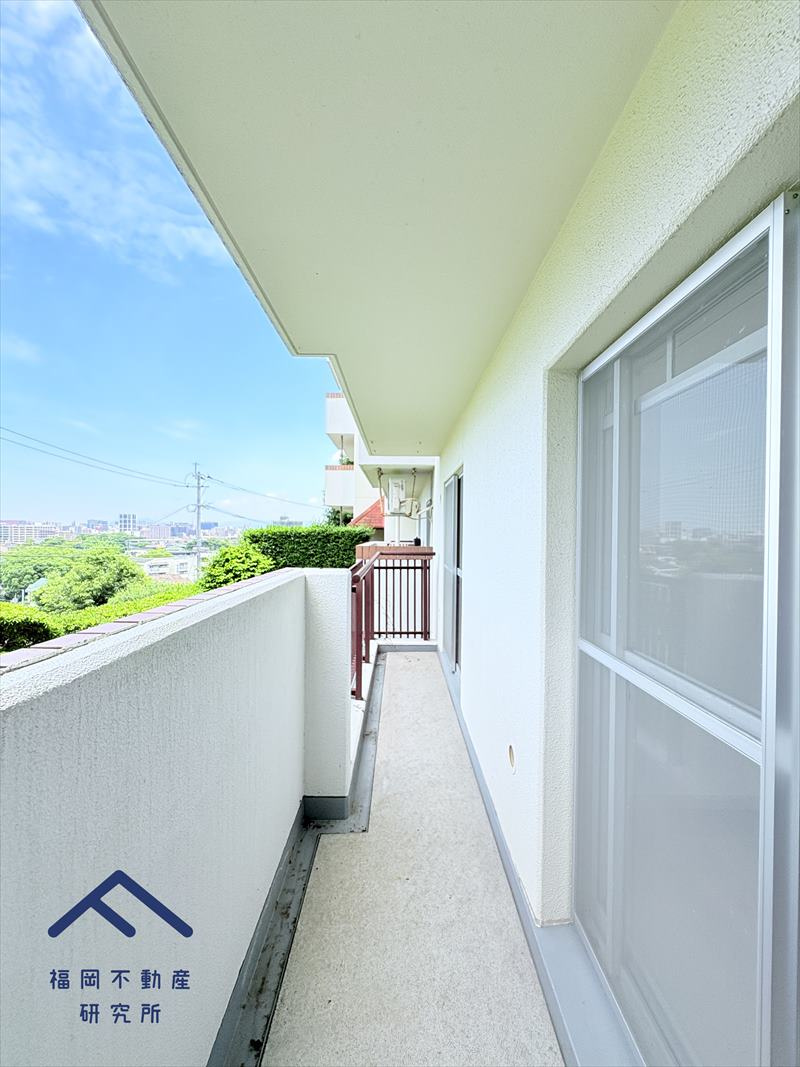 パークハイツ平尾山荘31号棟のバルコニー