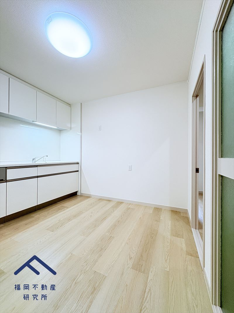 パークハイツ平尾山荘31号棟の洋室