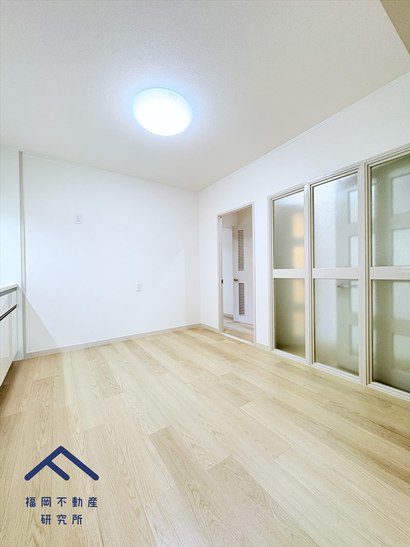 パークハイツ平尾山荘31号棟の洋室