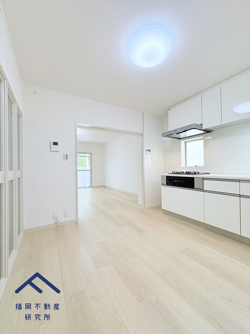 パークハイツ平尾山荘31号棟の居間・リビング