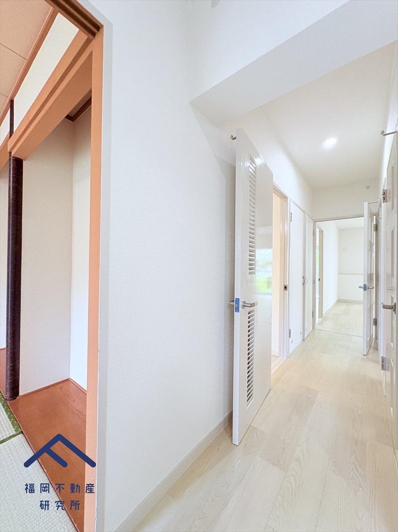 パークハイツ平尾山荘31号棟の玄関