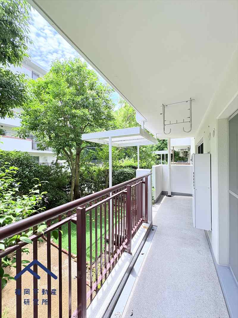 パークハイツ平尾山荘31号棟のバルコニー