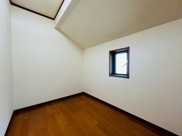 【収納】 | 東久留米市新川町２丁目　中古戸建て | ファミリークローゼットもあり、季節もの等の収納にもおすすめ