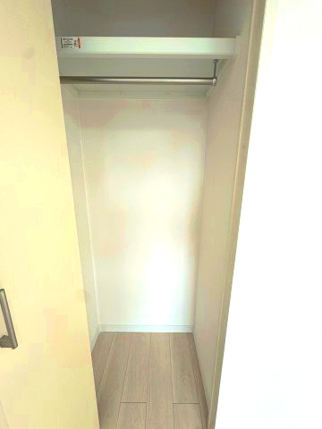 ネオステージ多摩センターの収納|クローゼット(洋室③)