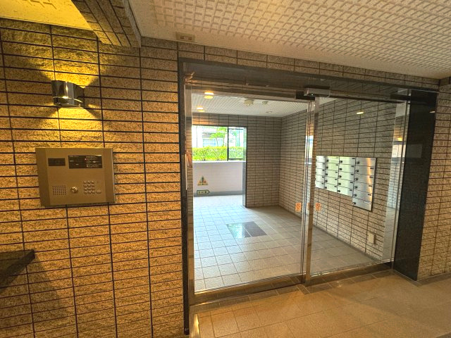 ネオステージ多摩センターのエントランス|エントランス(オートロック)