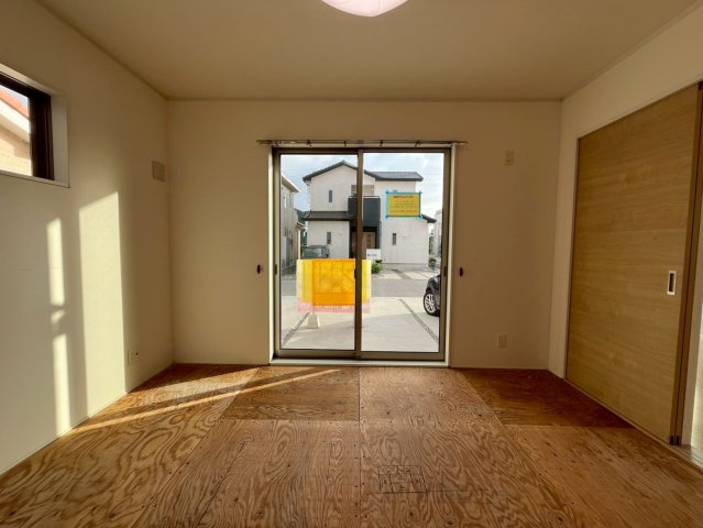 糸満市潮崎町　中古戸建の洋室