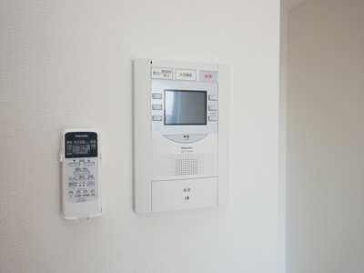 【セキュリティ】 | Luxe難波西Ⅲ | モニター付きインターホンです