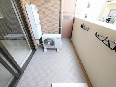 【バルコニー】 | Luxe難波南 | 広々としたバルコニーです