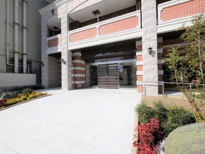 【エントランス】 | Luxe難波南 | ゆとりのあるエントランスです