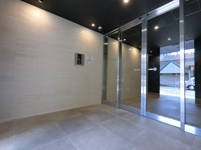 グランカーサ市川国府台のエントランス