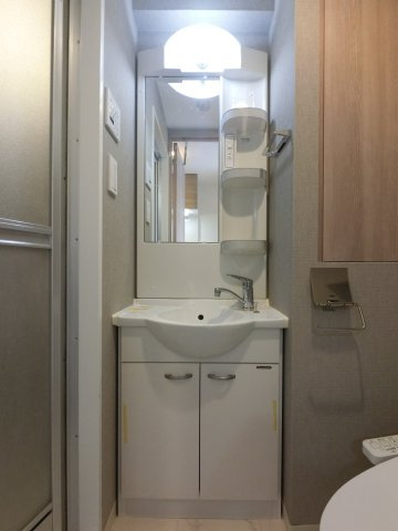 グランカーサ市川国府台の独立洗面台