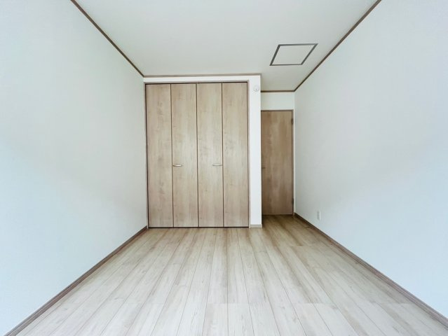 東海市養父町南堀畑61-2『仲介手数料無料』新築戸建ての洋室