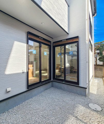 【庭】 | 藤沢市柄沢1丁目 新築戸建 全2棟