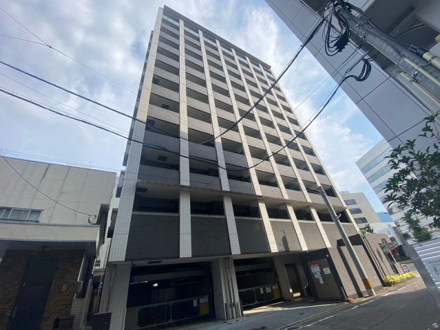 アレクサスラ・ストラーダ