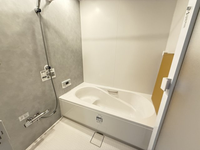 nattokuリノベ富士市宮島モデルハウスの浴室