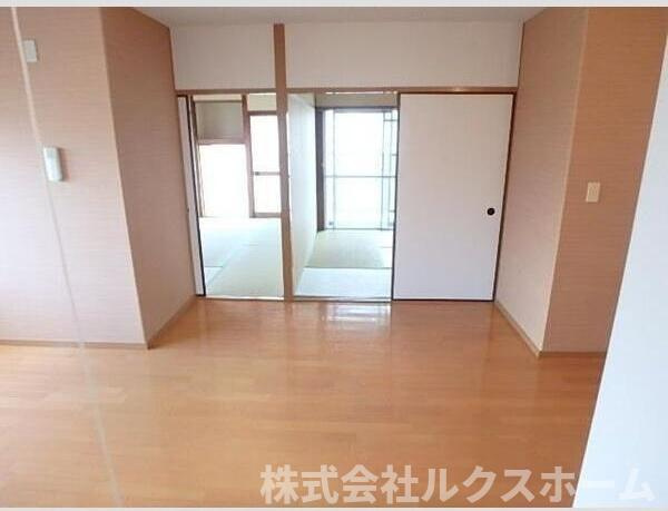 コーポかみすなの寝室|ゆとりの広さです