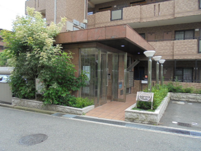 【エントランス】 | サンスーシ南千里 | エントランス★