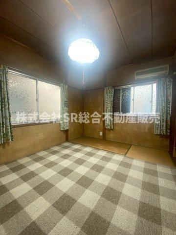 若江本町3丁目中古戸建の和室|2面採光の明るいお部屋です！子供部屋、寝室に使えます。