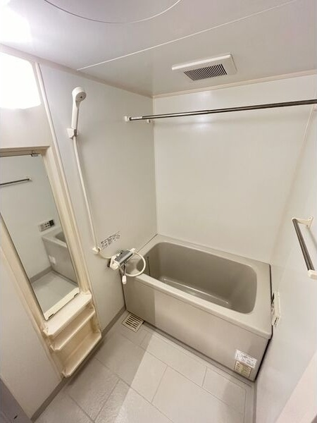 インプルーブ葵の浴室