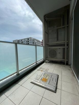 プレミスト六番町のバルコニー