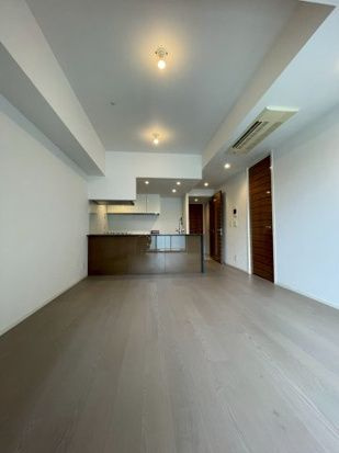 プレミスト六番町の居間・リビング